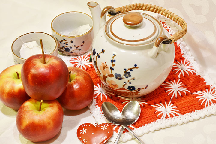 Onion and Apple Tea